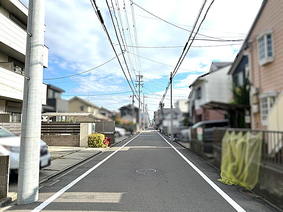 道路（西から東...