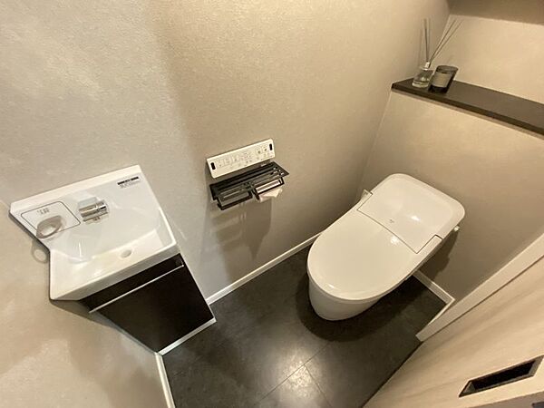 トイレを拡大表示