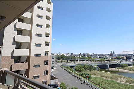 バルコニーからの眺め（南東方向）［2026年7月24日撮影］
