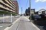 その他：敷地南側の前面道路（西側から）