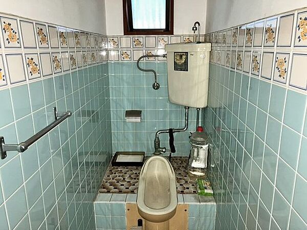 トイレを拡大表示