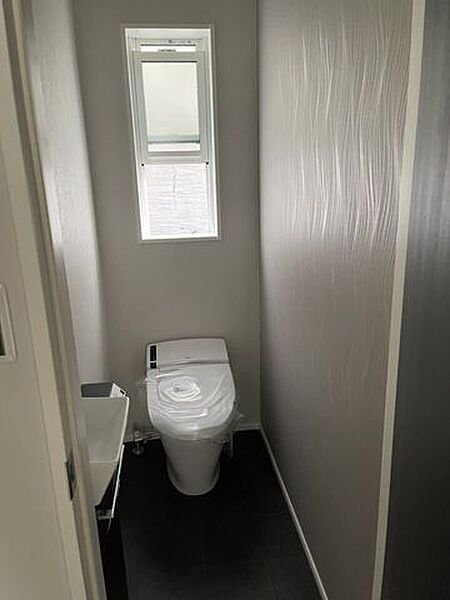 トイレを拡大表示