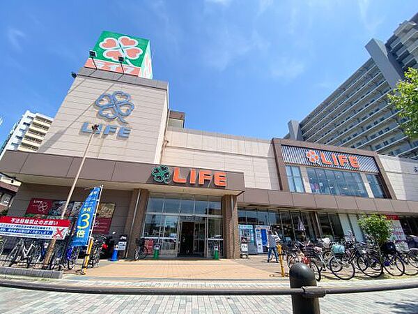 画像28:【スーパー】ライフ堺駅前店まで675ｍ