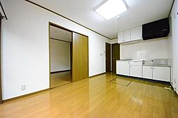 YAMASEN 102 1階2DKのリビング/ダイニング