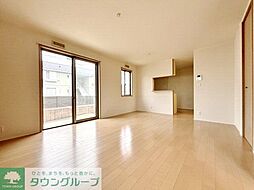 アルページュ上北台 C 2階3LDKのリビング/ダイニング