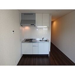 サニーグレイス国立 105 1階ワンルームのリビング/ダイニング