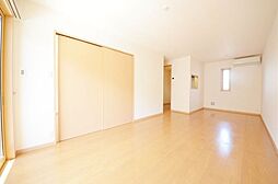 ソレアード 1階1LDKのリビング/ダイニング