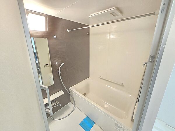 浴室を拡大表示
