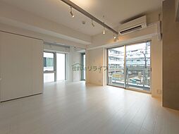 東京メトロ有楽町線 飯田橋駅 徒歩10分の賃貸マンション 2階2LDKのリビング/ダイニング