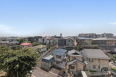 澄み渡る青。