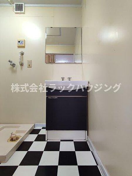 大阪府寝屋川市上神田2丁目(賃貸マンション1DK・2階・27.00㎡)の写真 その7