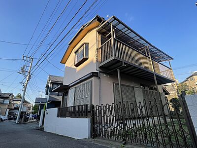 外観:【町田市旭町3丁目土地】建築条件なし売土地につき、お好きなハウスメーカーをご利用いただけます。第一種低層住居専用地域内、車通りの少ない閑静な住宅街に位置しており、落ち着いた暮らしが叶いそうです。 外観:【町田市旭町3丁目土地】建築条件なし売土地につき、お好きなハウスメーカーをご利用いただけます。第一種低層住居専用地域内、車通りの少ない閑静な住宅街に位置しており、落ち着いた暮らしが叶いそうです。