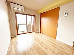 フィールズ 102 1階1LDKのリビング/ダイニング