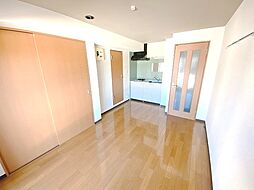 メゾンプレジール 305 3階1LDKのリビング/ダイニング