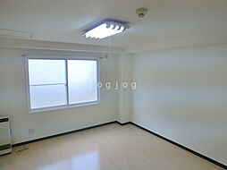 澄川第2銀座パレス 205 2階1Kのリビング/ダイニング