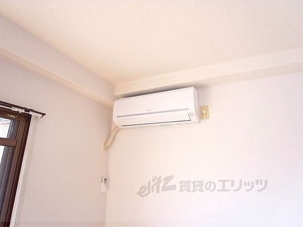 画像18:お部屋にエアコンが完備されています。