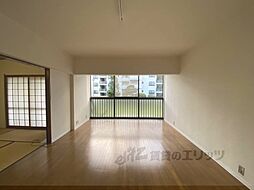 嵐山ロイアルハイツ6号棟 103 1階2LDKのリビング/ダイニング