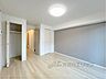 寝室：洋室