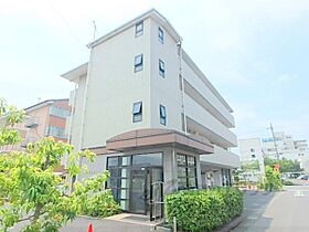 リンデンハイム 301 ｜ 滋賀県守山市守山4丁目（賃貸アパート2LDK・1階・61.10㎡） その1