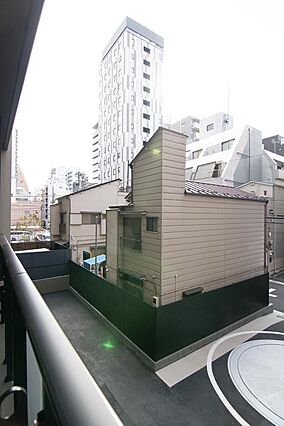建物の抜け感が...