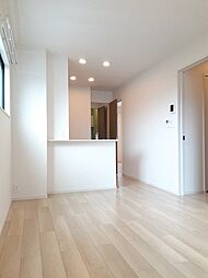 ヴィラ・スーリールＵ 2階2LDKのリビング/ダイニング