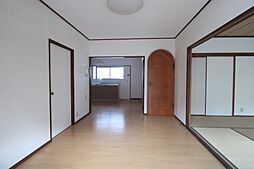 西陵1丁目貸家 2階3LDKのリビング/ダイニング