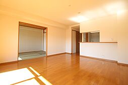 サーパス武 4階3LDKのリビング/ダイニング