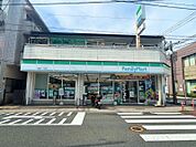 ファミリーマート藤野武一丁目店 182m