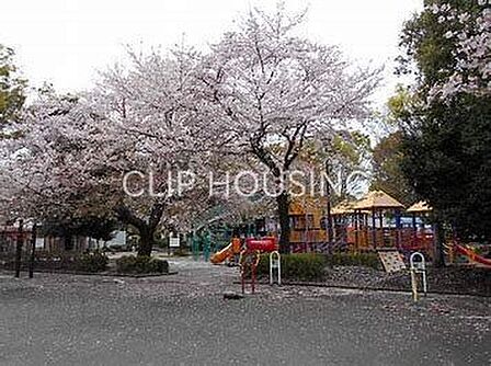 東柏ケ谷近隣公園 徒歩4分。 260m