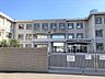 周辺：茜部小学校 590m