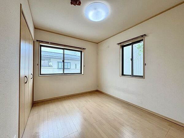 洋室を拡大表示