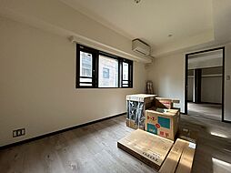 東京メトロ千代田線 代々木公園駅 徒歩5分の賃貸マンション 2階1LDKのリビング/ダイニング