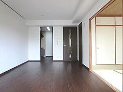 東急目黒線 多摩川駅 徒歩7分の賃貸マンション 4階3LDKのリビング/ダイニング