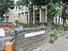 周辺：国立市くにたち中央図書館 767m