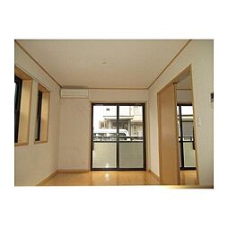 シーズン・シティ 1階1LDKのリビング/ダイニング