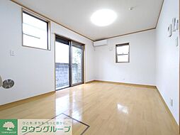 パレス横川 1階2LDKのリビング/ダイニング