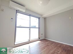 フェイム ドゥ ボウ 2階1Kのリビング/ダイニング