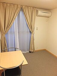 レオパレスブルーム　スミ 4階1Kのリビング/ダイニング