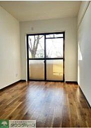 第5センチュリーハイム 204 1階2LDKのリビング/ダイニング