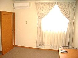 レオパレスウィルほたる野 201 2階1Kのリビング/ダイニング