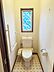 トイレ：現況販売中/1階トイレトイレは1階と2階の2ヶ所に設置されています。トイレ2カ所で朝の支度もスムーズ、家族みんなが快適に使えます。