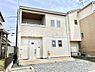 外観：～Exterior～　一戸建ての大きなメリットは、自分達の「土地」を「自由に」使える事です。ガーデニングやＤＩＹ，車やバイクの趣味など様々な用途で利用できます。
