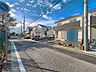 外観：～Exterior～　前面道路： 南 6m 公道　閑静な住宅地をはしる車通りの少ない道路。駐車の出し入れもらくらくです！ご不明点・現地見学のご希望は、お気軽にお問い合わせください！