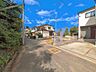 外観：～Exterior～　前面道路：南 4.5m 公道　前面道路は閑静な住宅地をはしる車通りの少ない道路。駐車の出し入れもらくらくです！ご不明点・現地見学のご希望は、お気軽にお問い合わせください！