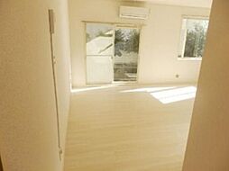 メゾンドロワール 102 1階1Kのリビング/ダイニング