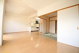 ドルチェ・ヴィータ  ｜ 大阪府大阪市都島区善源寺町2丁目（賃貸マンション3LDK・8階・85.20㎡） その5