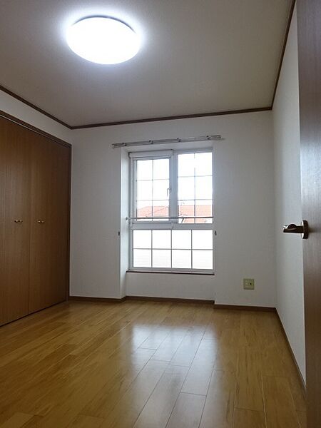apartment 茨城県神栖市平泉東２丁目9番地5
平泉外１２入会の賃貸情報を見る
物件地図