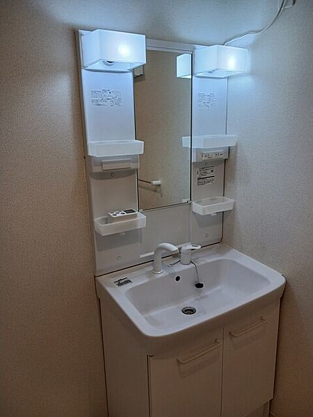 apartment 茨城県鹿嶋市大字宮中5270-1
宮中の賃貸情報を見る
物件地図