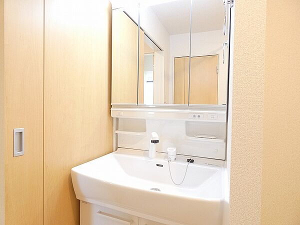 apartment 茨城県鹿嶋市大字平井1350-659
平井の賃貸情報を見る
物件地図