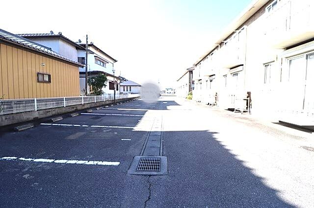 12 / 12